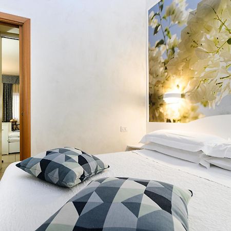 Apartment Julia Guesthouse Roma Eksteriør bilde